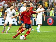 Vấn đề của TBN: Hàng công tịt ngòi? Không sao, còn Ramos và Alonso!