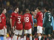 Man Utd bị loại khỏi Champions League: Xin thời gian qua mau