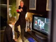 Sir Alex nhảy ... Gangnam Style chế giễu Mancini