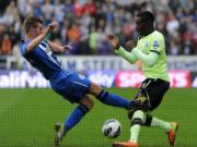 Premier League chứng kiến pha phạm lỗi kinh hoàng