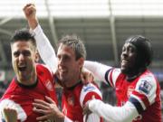 Thắng Swansea, HLV Wenger hết lời ca ngợi học trò