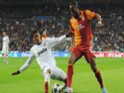 Những pha tắc bóng chuẩn xác của Varane
