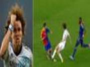 David Luiz tắc bóng nguy hiểm - thoát thẻ đỏ, hóa anh hùng!