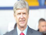 Wenger khẳng định phải tạo áp lực lên Tottenham