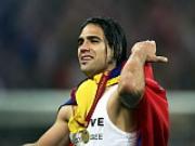 Đừng sốc, nếu M.U mua Falcao!