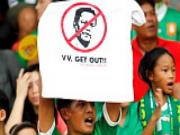 Bàng hoàng bóng đá Thái Lan: Ký hợp đồng dưới họng súng