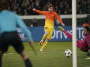 1h45 ngày 11/4, Barcelona - PSG: Nín thở chờ Messi