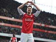 Giroud vẫn còn tương lai tại Arsenal
