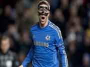 Torres biểu diễn kỹ thuật chuyền Rabona