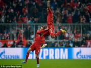 Cú sút xa thành bàn tuyệt đẹp ở giây thứ 25 của Alaba