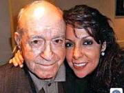 Huyền thoại Alfredo Di Stefano kết hôn: 86 tuổi vẫn say thư ký trẻ