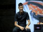 Neymar tuyên chiến với Ronaldo: "Tôi muốn đánh bại anh ấy"
