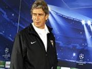 Man City liên hệ với Manuel Pellegrini: Có thay thế được Mancini?