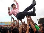 Khi SLNA ngại bầu Hiển