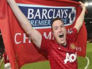 Phil Jones sắp được thưởng bản hợp đồng mới