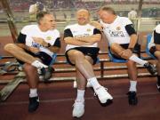 Mike Phelan và Eric Steele chuẩn bị chia tay Man Utd