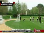 Balotelli lại quậy trên sân tập