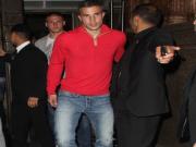 Thua Chelsea, sao M.U vẫn kéo nhau đi ăn mừng