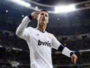 C. Ronaldo từ chối MU qua cách ăn mừng