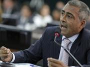 Romario: "Lãi 4 tỷ real, FIFA chỉ biết trục lợi"