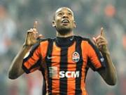 Man City tăng cường tuyến giữa: Fernandinho và những tham vọng mới