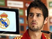 Ronaldo không hạnh phúc vì Isco?