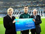 Real Madrid: Ronaldo mượn M.U để vòi tiền?