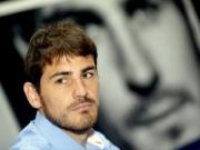 Casillas:" Mourinho đã khiến tôi phải rơi lệ"