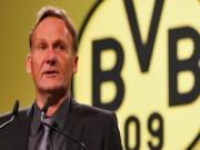 Dortmund kiên quyết giữ chân Lewandowski