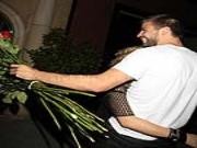 Pique và Shakira ăn mừng thắng kiện bồ cũ