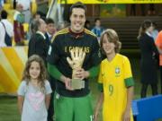 Barca để mắt đến Julio Cesar vì mức giá rẻ bèo