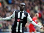 Cisse nhận lời mặc áo đấu mới của Newcastle: Sùng đạo hay đạo đức giả?