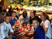 Dàn sao Chelsea mở tiệc tại nhà hàng châu Á