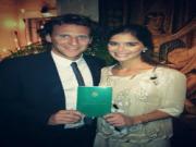 Diego Forlan khoe bằng chứng "trói" đời trai