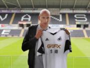 Sao trẻ Liverpool chính thức gia nhập Swansea