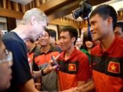 Công Vinh và Tấn Tài đều không hâm mộ Arsenal