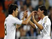 M.U ném 45 triệu bảng vào Ozil & Kaka