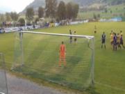 Thủ môn nghiệp dư ghi bàn từ gôn nhà phút 95