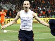 4 năm ngày mất của Dani Jarque: Iniesta chưa nguôi nỗi đau