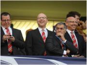 Giới chủ MU không được phép tự do bán sân Old Trafford