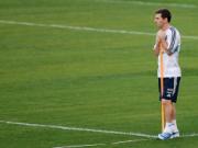 Messi bị Argentina trả về, Barca thở phào