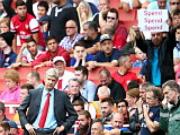 Sau 12 năm, Arsenal mới thua trận ra quân: Sự "cẩu thả" của ông Wenger