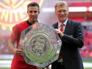 Robin Van Persie cao giọng sau khi đoạt Siêu Cup