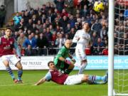 Tranh cãi bản quyền Ngoại hạng Anh ngã ngũ