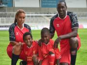 Sao Ngoại hạng Anh đi cổ vũ "nửa kia" đá bóng