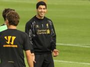 Aston Villa – Liverpool: Chưa cần Luis Suarez