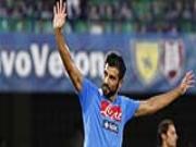 Albiol: "Real đấu đá trong phong thay đồ"