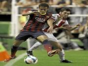 Neymar bị phạm lỗi nhiều gấp 3 lần Messi!