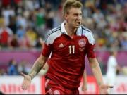 HLV Wenger sẽ lại biến "hàng thải" Bendtner thành... "Thierry Henry mới"