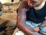 Thiery Henry tiếp tục khoe hình xăm "khủng"